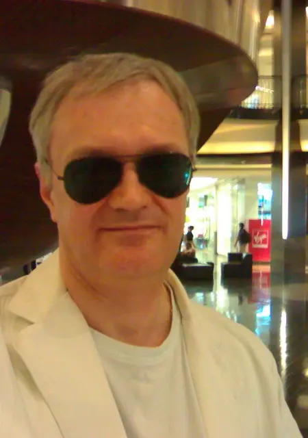 Uri из Екатеринбурга, мне 63, познакомлюсь на одну ночь