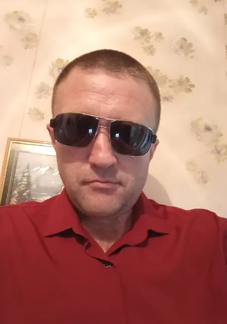 Денис из Москвы, мне 45, познакомлюсь для открытые отношения