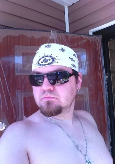 Евгений из Обнинска, мне 41, познакомлюсь на одну ночь