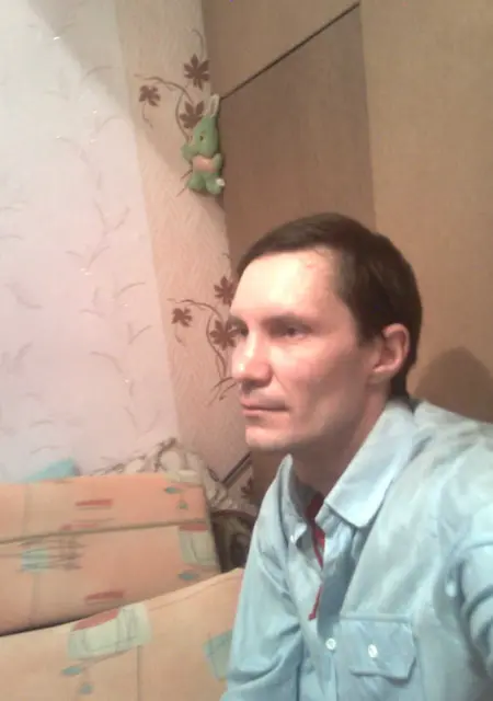 Leha из Сыктывкара, ищу на сайте знакомства на одну ночь