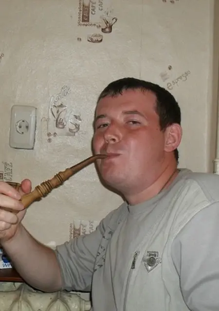 Я Илья, 38, из Уссурийска, ищу знакомства без обязательств