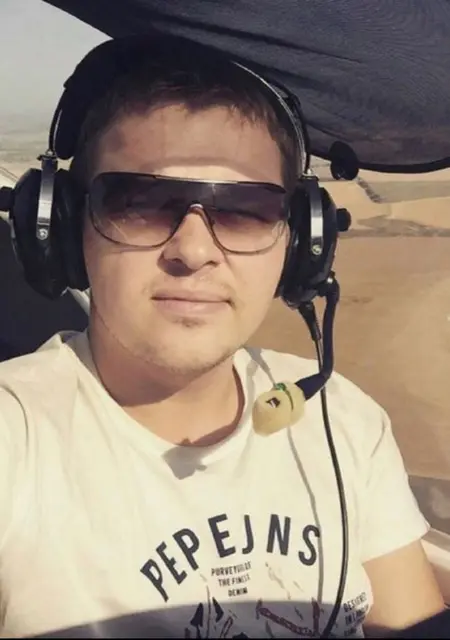 Я Артур, 32, из Октябрьского, ищу знакомство для приятного времяпровождения