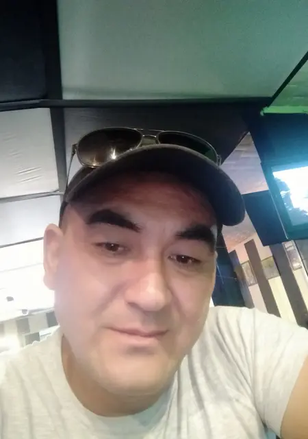 Я Азат Мусаев, 39, знакомлюсь без обязательств в Санкт-Петербурге