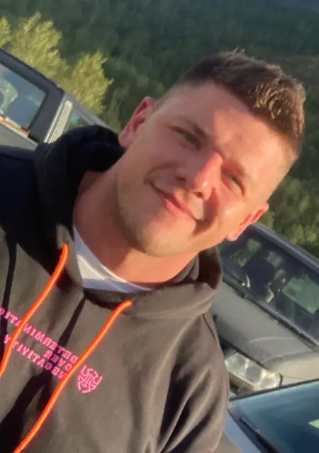 Я Александр, 27, знакомлюсь без обязательств в Кировске