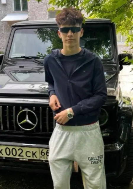 Никита из Верхней Пышмы, мне 18, познакомлюсь на одну ночь