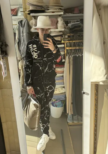 Я , 25, из Нижнего Новгорода, ищу знакомство