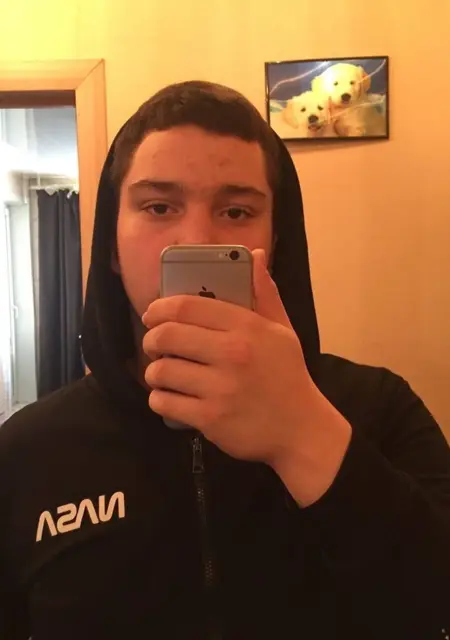 Даня из Новосибирска, мне 20, познакомлюсь на одну ночь