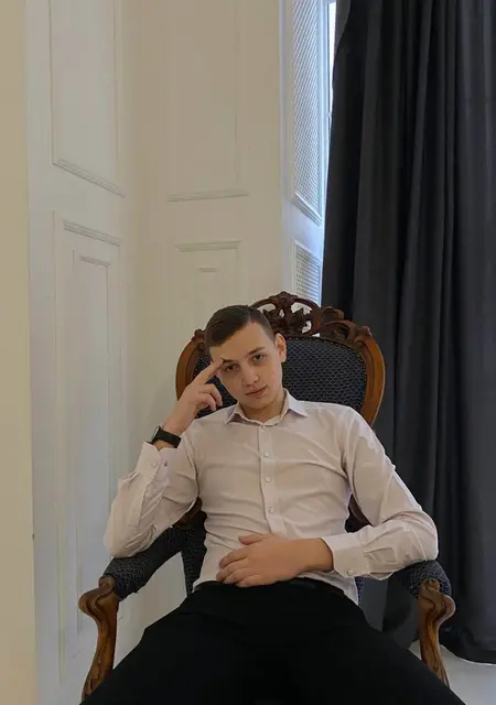 Михаил Романов из Мурома, мне 20, познакомлюсь для постоянных отношений