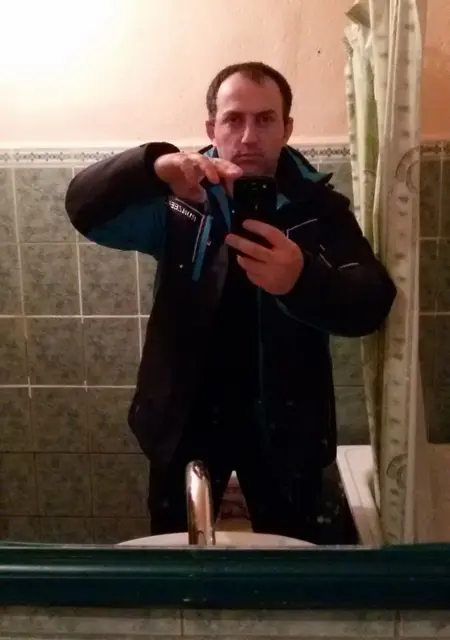 Я Артур, 37, знакомлюсь для приятного времяпровождения в Вельске