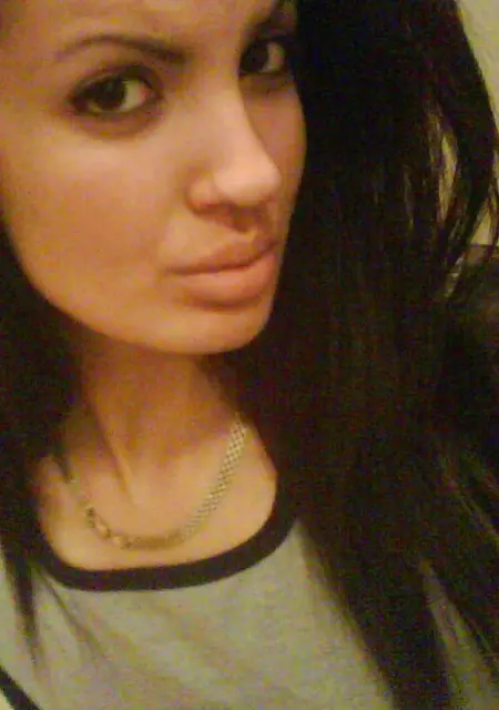 Я Злата, 21, из Пионерского, ищу знакомства без обязательств