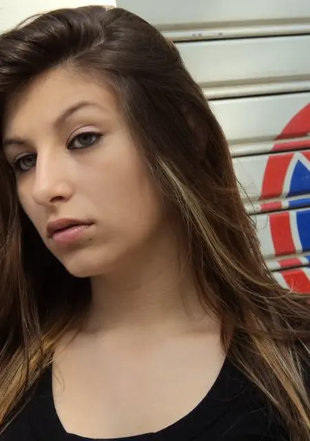 Я Сабина, 20, знакомлюсь для вирта в Кушве