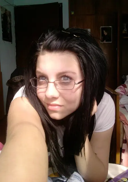 Я Софья, 20, из Тихвина, ищу знакомства на одну ночь