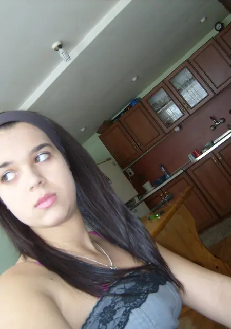 Ева из Лянтора, ищу на сайте постоянные отношения