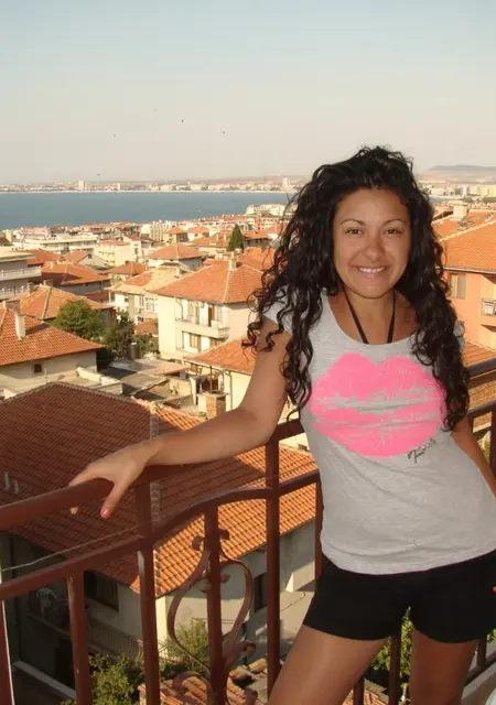 Я Илона, 25, из Апатитов, ищу знакомство для постоянных отношений