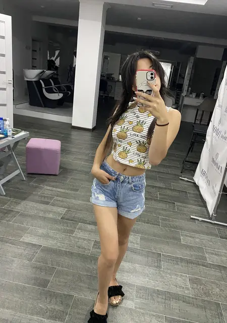 Я Карина, 26, знакомлюсь для совместных путешествий в Новороссийске