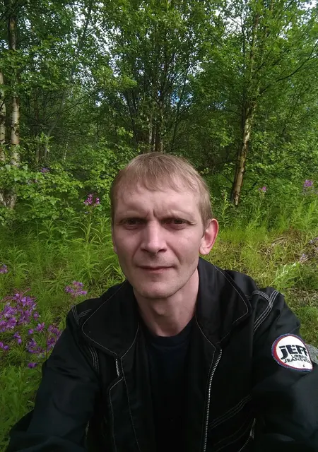 Я Тёма, 45, знакомлюсь на одну ночь в Мурманске