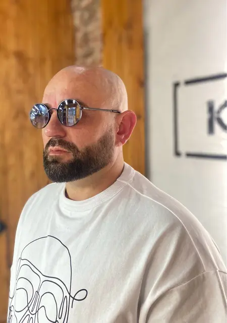 Аркадий из Кингисеппа, ищу на сайте вирта