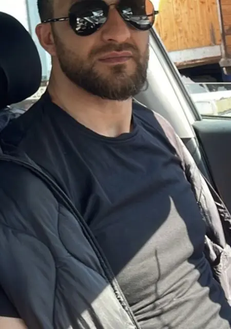 Иван из Благовещенска, ищу на сайте знакомства на одну ночь