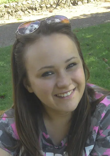 Я Диана, 23, из Ростова, ищу знакомство для общения