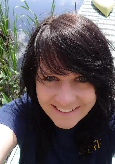 Ульяна из Мурманска, ищу на сайте знакомства на одну ночь