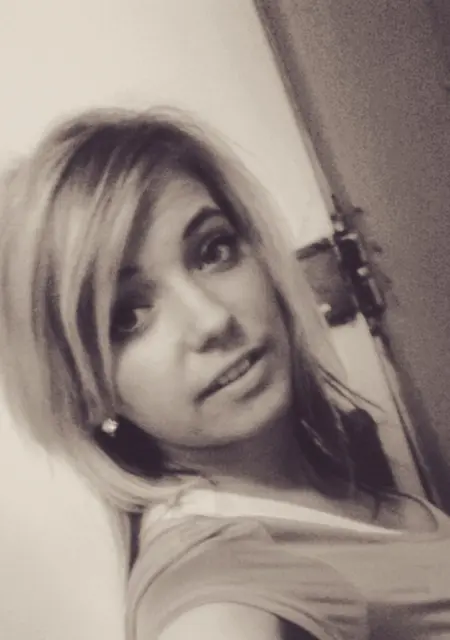 Елизавета из Нытвы, ищу на сайте постоянные отношения