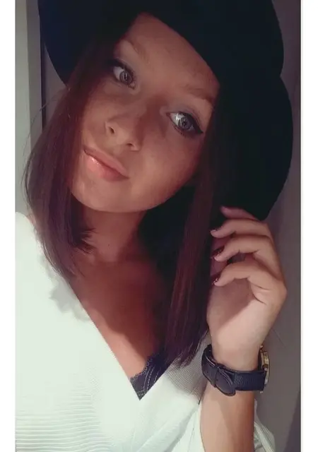 Роза из Камышлова, мне 18, познакомлюсь для общения