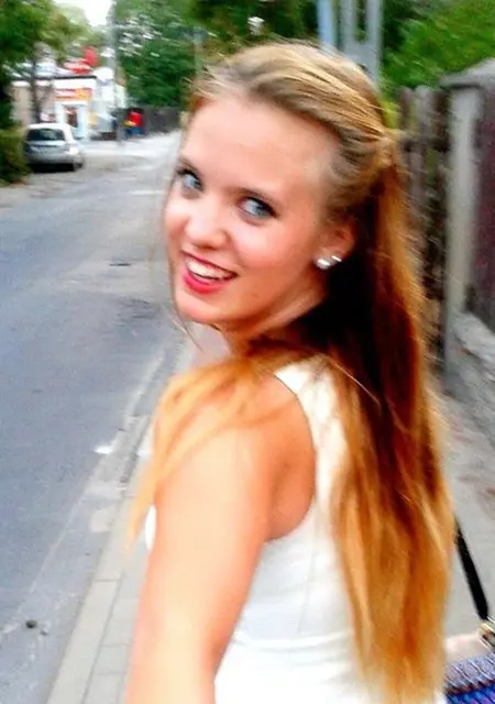 Я Аврора, 22, из Калининска, ищу знакомство для постоянных отношений