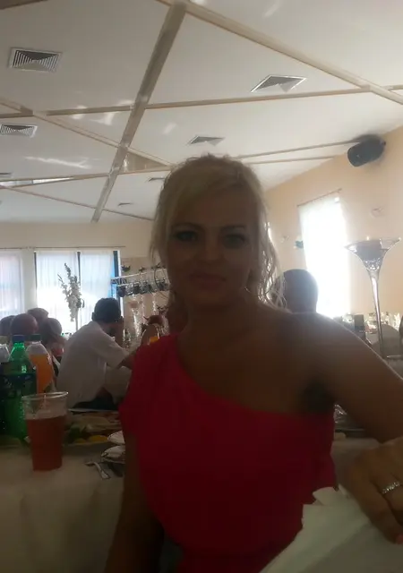 Лариса из Новороссийска, ищу на сайте общение