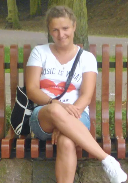 Алёна из Кургана, мне 27, познакомлюсь на одну ночь