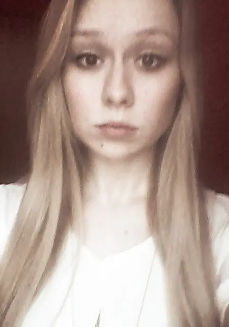 Я Оксана, 20, из Воскресенска, ищу знакомство для постоянных отношений