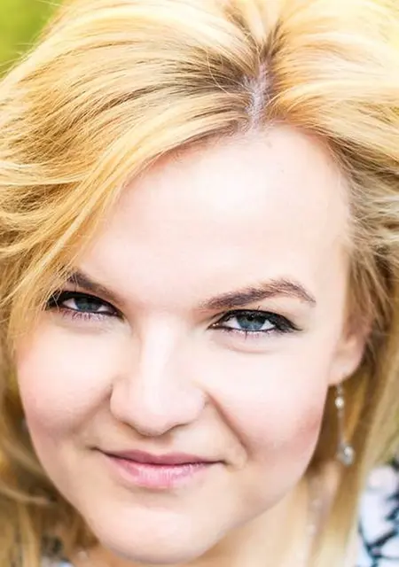 Аврора из Грозного, ищу на сайте общение