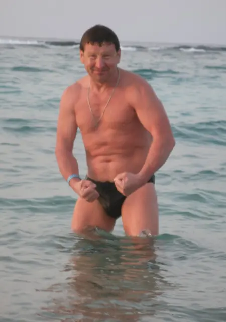 Сергей из Дмитрова, ищу на сайте знакомства на одну ночь