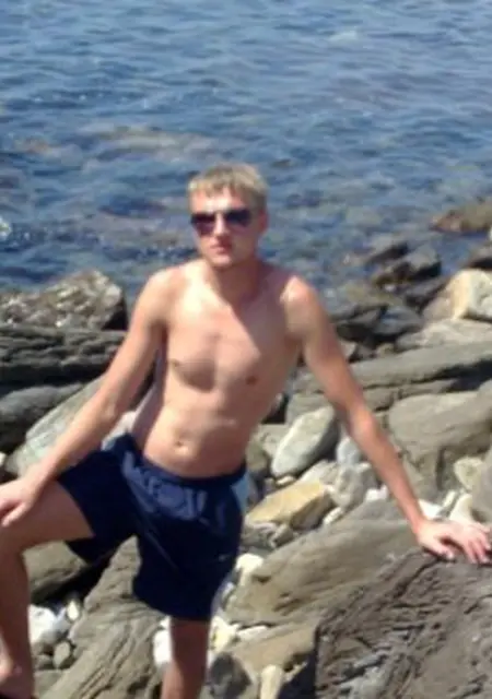 Ivan из Артема, ищу на сайте знакомства на одну ночь