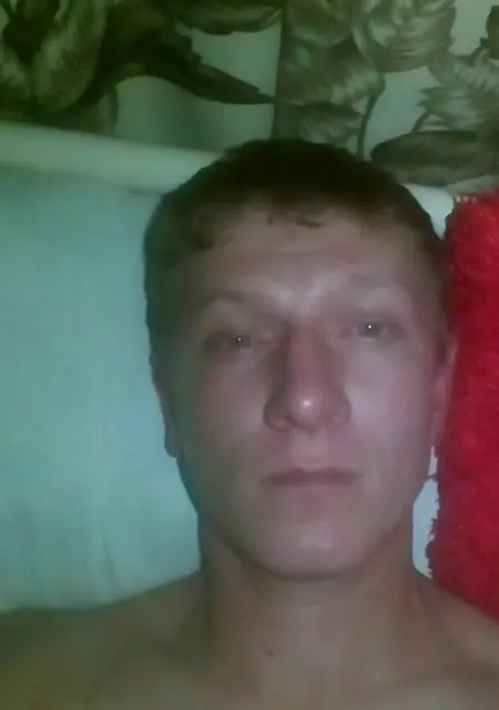 Я Миша, 41, знакомлюсь без обязательств в Губкинском