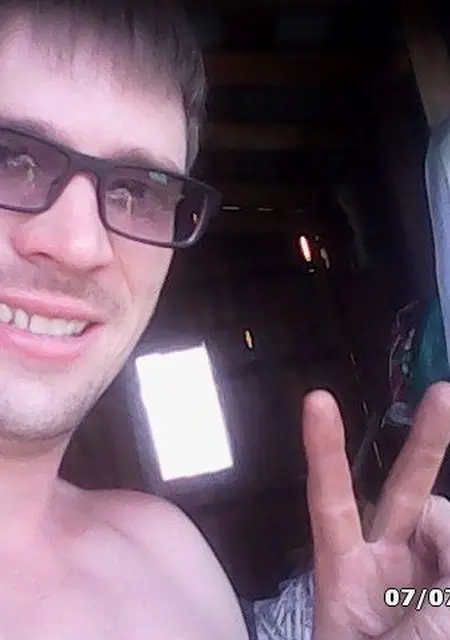 Я Олег, 37, из Усть-Илимска, ищу знакомства на одну ночь