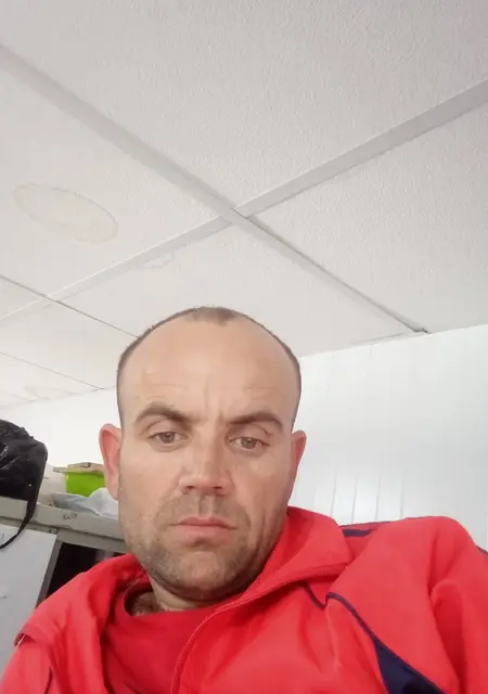 Я Мальчик, 36, знакомлюсь на одну ночь в Бузулуке