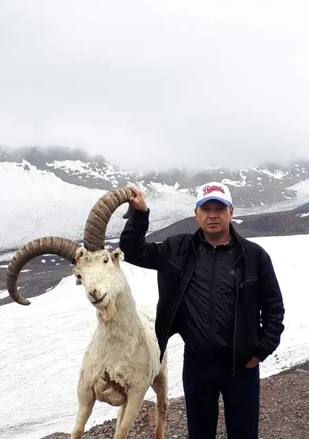 Я Виталий, 46, из Лабытнанги, ищу знакомство для приятного времяпровождения