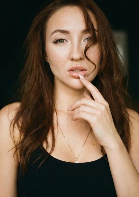 Лисица из Москвы, ищу на сайте знакомства на одну ночь