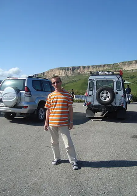 Я Олег, 57, из Пятигорска, ищу знакомства без обязательств