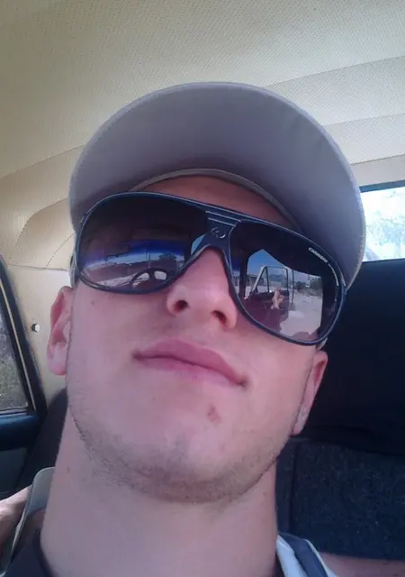 Айдер из Судака, ищу на сайте вирта