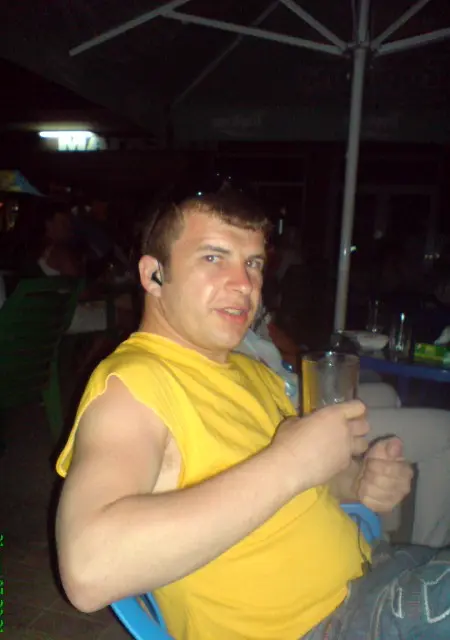 Артем из Ессентуков, мне 43, познакомлюсь для приятного времяпровождения