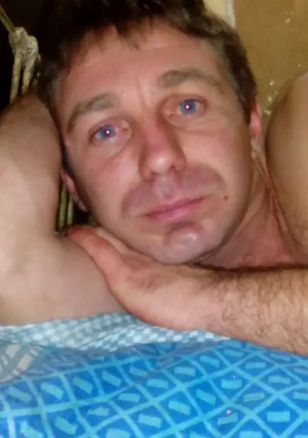 Леша из Шахт, ищу на сайте знакомства без обязательств