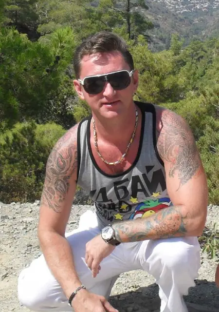 Я Сергей, 45, из Сызрани, ищу знакомства на одну ночь