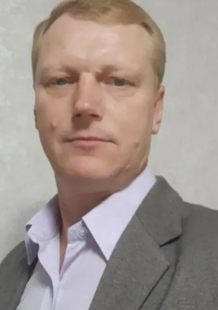 Я Олег, 48, из Тамбова, ищу знакомства на одну ночь