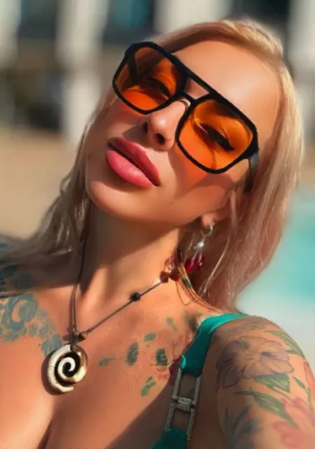 Ariell из Москвы, ищу на сайте приятное времяпровождение
