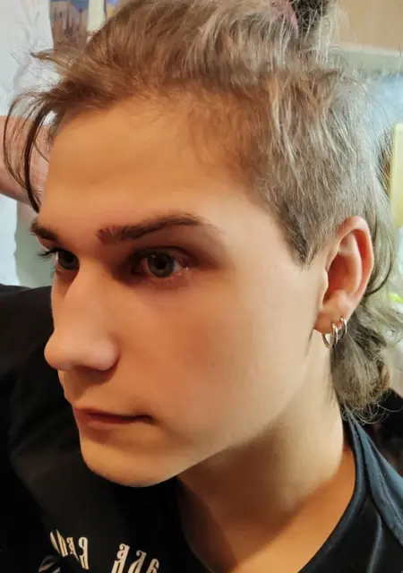 Савелий из Череповца, мне 20, познакомлюсь без обязательств