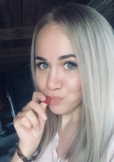 Я Alina, 35, знакомлюсь для приятного времяпровождения в Перми