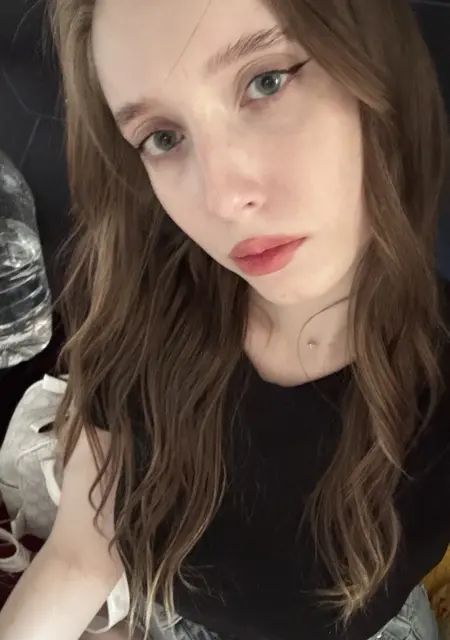 Я Blondinka, 19, из Хабаровска, ищу знакомства без обязательств