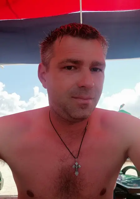 Мастер из Павловска, мне 43, познакомлюсь для дружбы