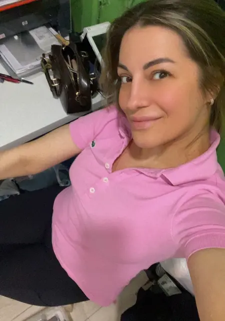 Я Эля, 38, из Санкт-Петербурга, ищу знакомство для постоянных отношений